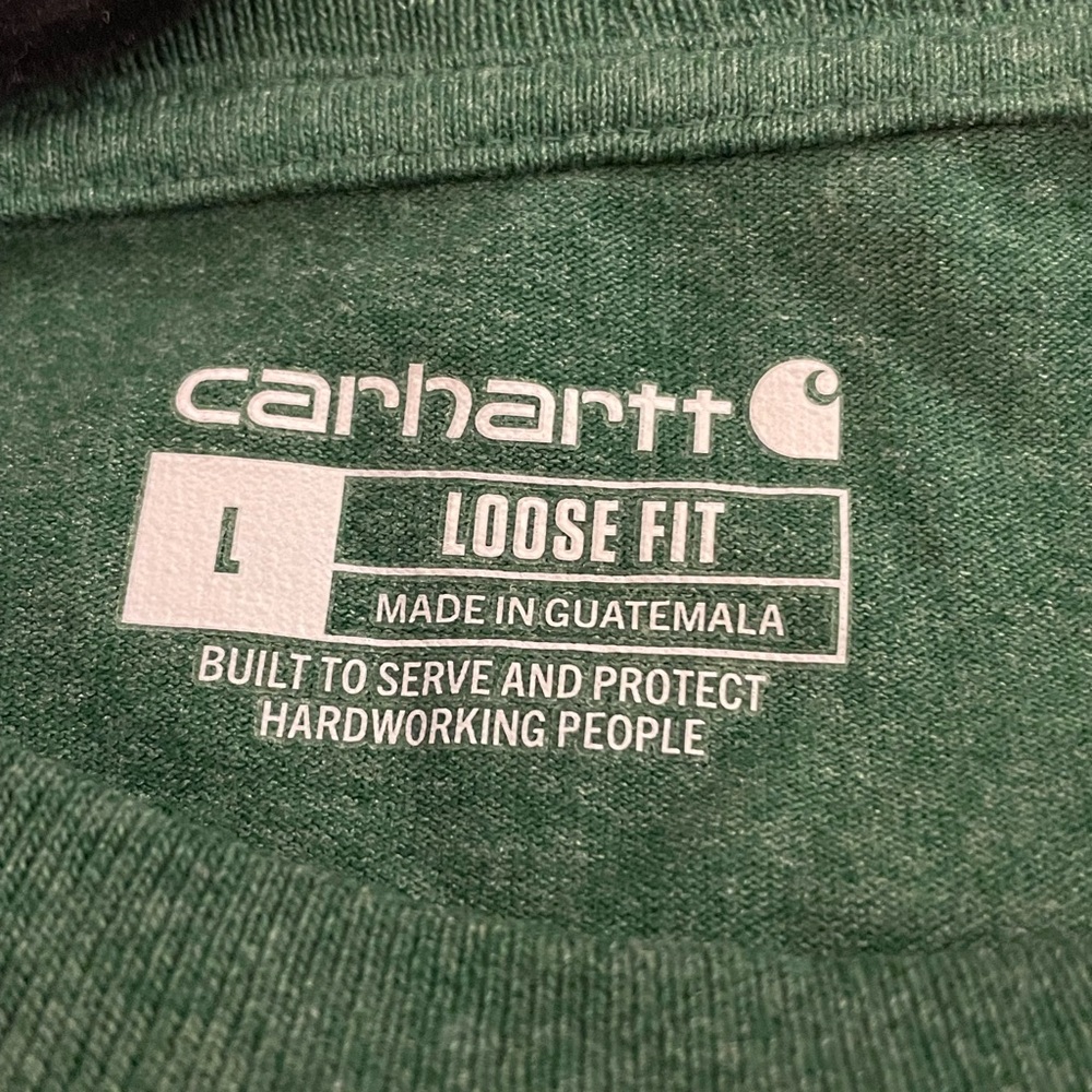 Carhartt T-shirt men’s Large Loose fit Hunter green W/Logo on front pocket - Picture 5 of 8